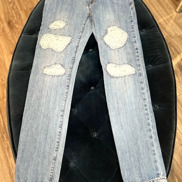 GORGEOUS,MICHAEL KORS light jeans,with patches over the front. in a size 2 - Picture 3 of 15